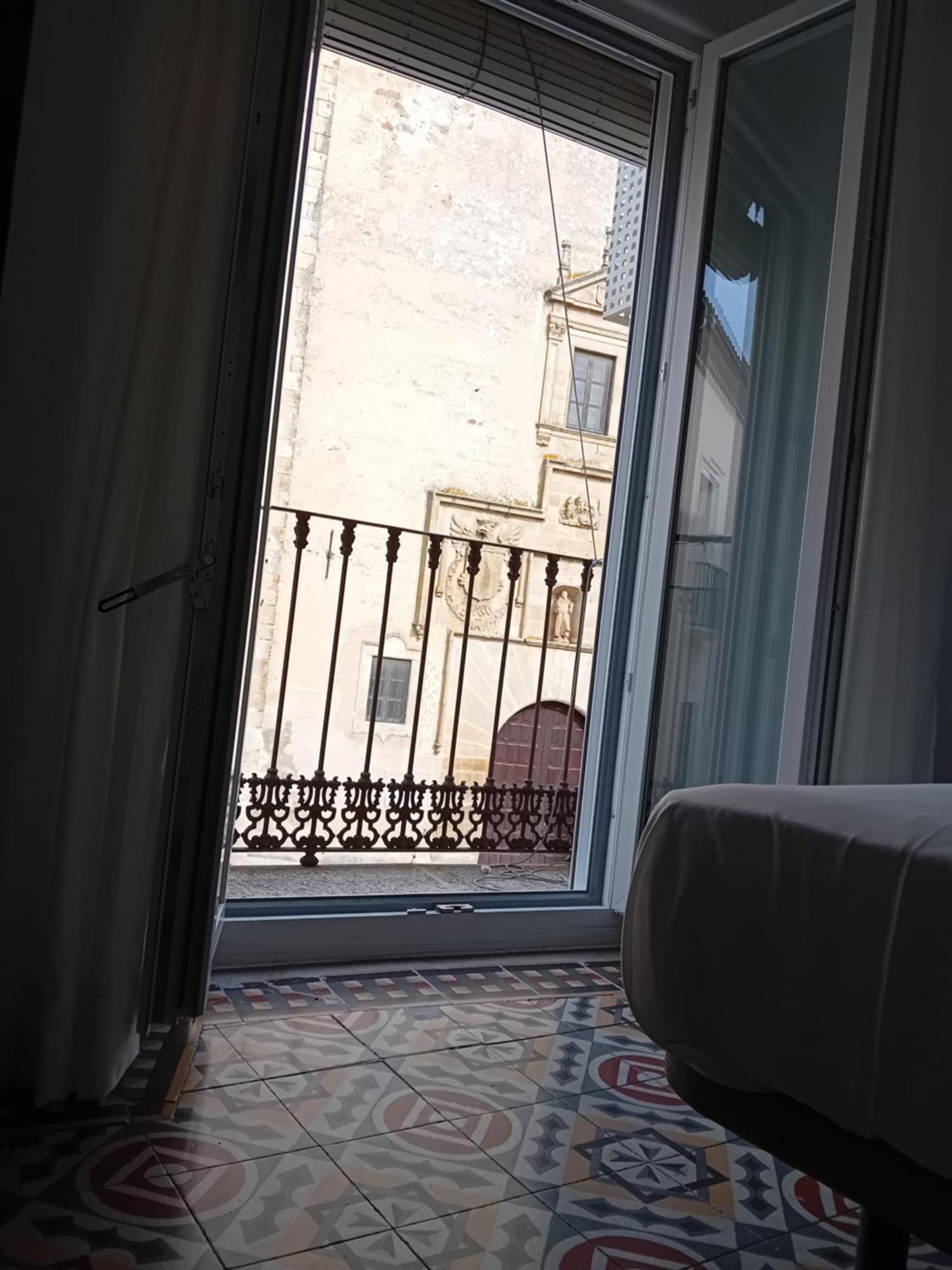 Apartamento Plaza San Francisco Trujillo Bagian luar foto
